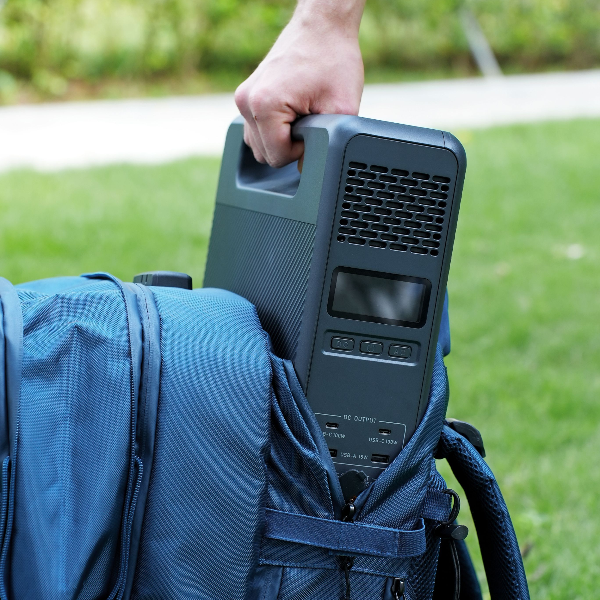 BLUETTI Handsfree 2 Backpack Power Station