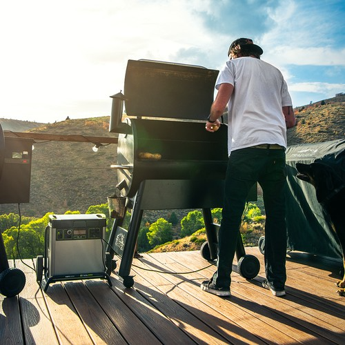 Yeti 6000X + (4) Nomad 200 Solar Generator