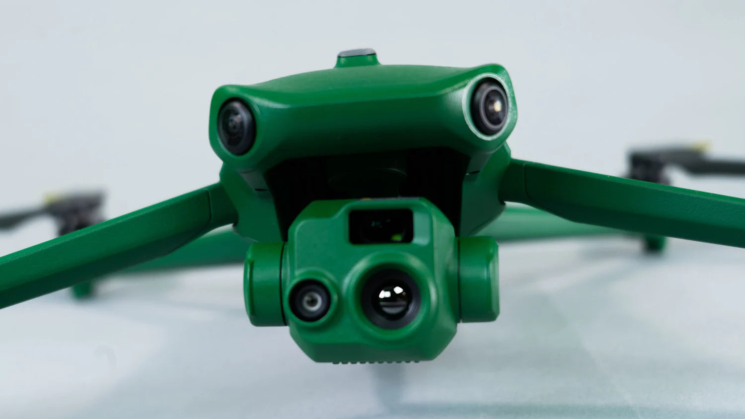 Anzu Raptor T with RTK Module, Speaker and Charging Hub + 1-year Care Protection RAPTORT01.AC