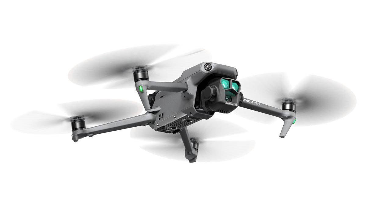 DJI | Mavic 3 Pro Fly More Combo Tri-Camera Drone Professional Aerial Imaging | For Photography and Videography