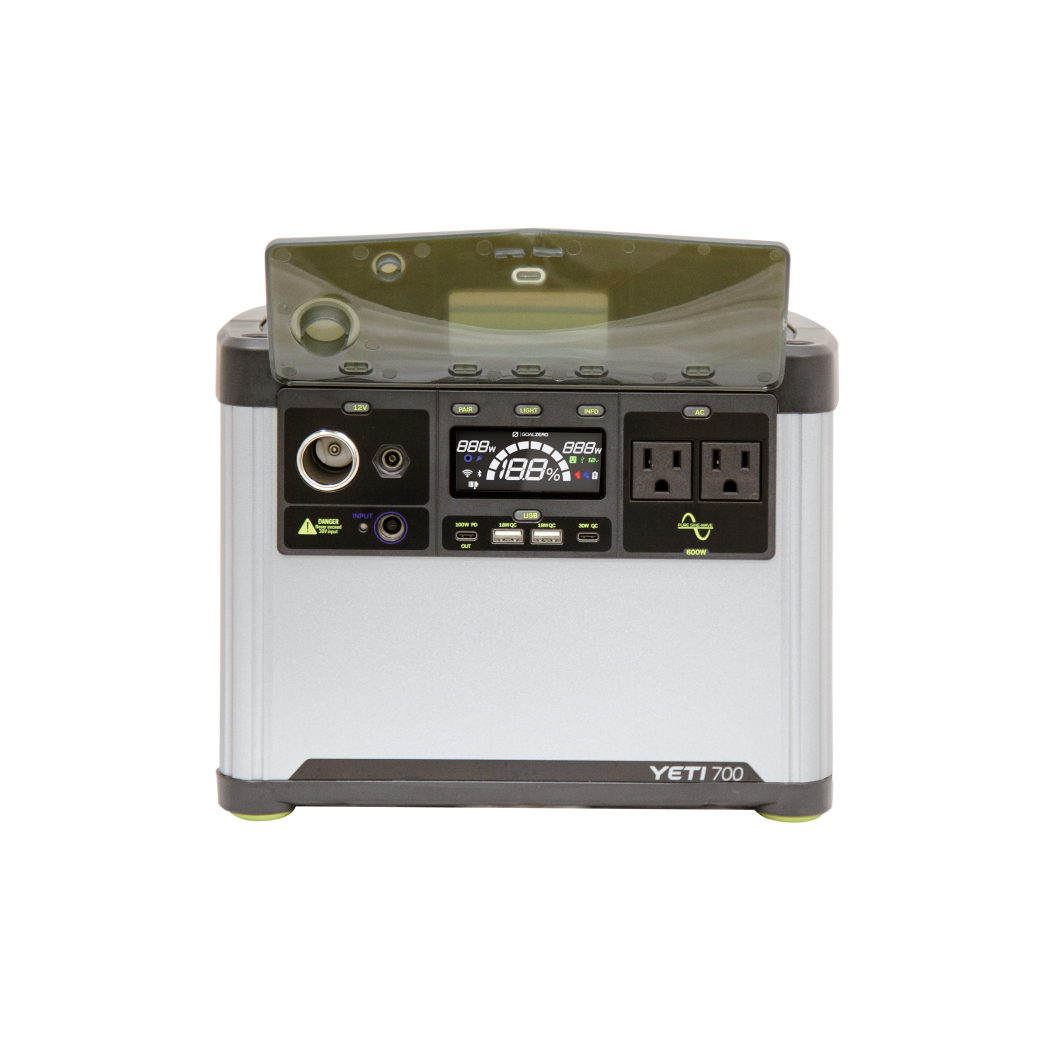 Yeti 700 + Boulder 100 BC Solar Generator